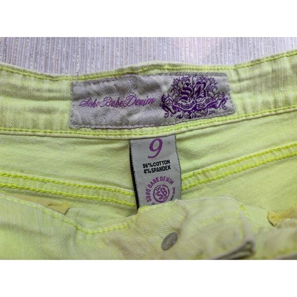 Juniors size 9 neon yellow soho babe denim shorts 2” inseam - Picture 6 of 8